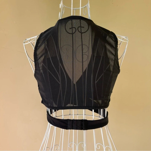 Fabletics Wrap Crop Top sport bra Mesh Back adjustable eye and hook closure XS - Picture 6 of 7